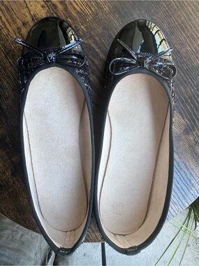 Black Patent Ballet Flats - Classic Women's Slip-On